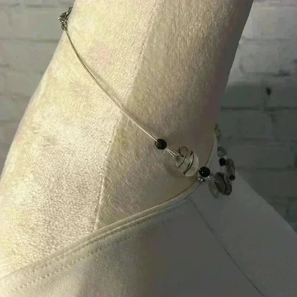 Elegant Black and Silver Beaded Necklace - Picture 3 of 5